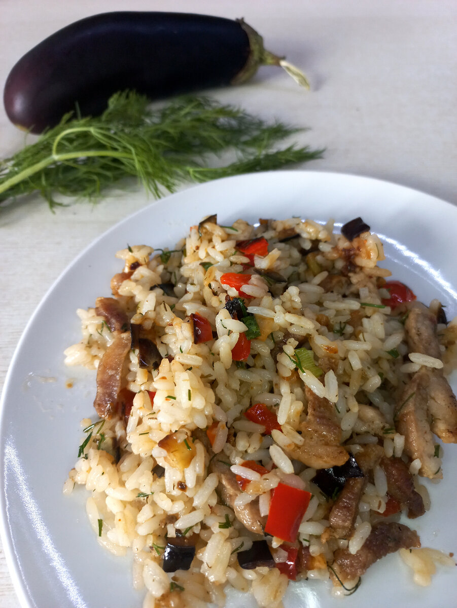 Рис с мясом и овощами 