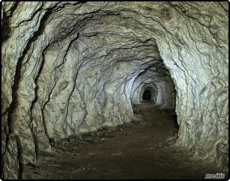 гора развалка железноводск пещера вечной мерзлоты. пещера летней мерзлоты железноводск. грот вечной мерзлоты в железноводске. грот вечной мерзлоты. грот вечной мерзлоты.