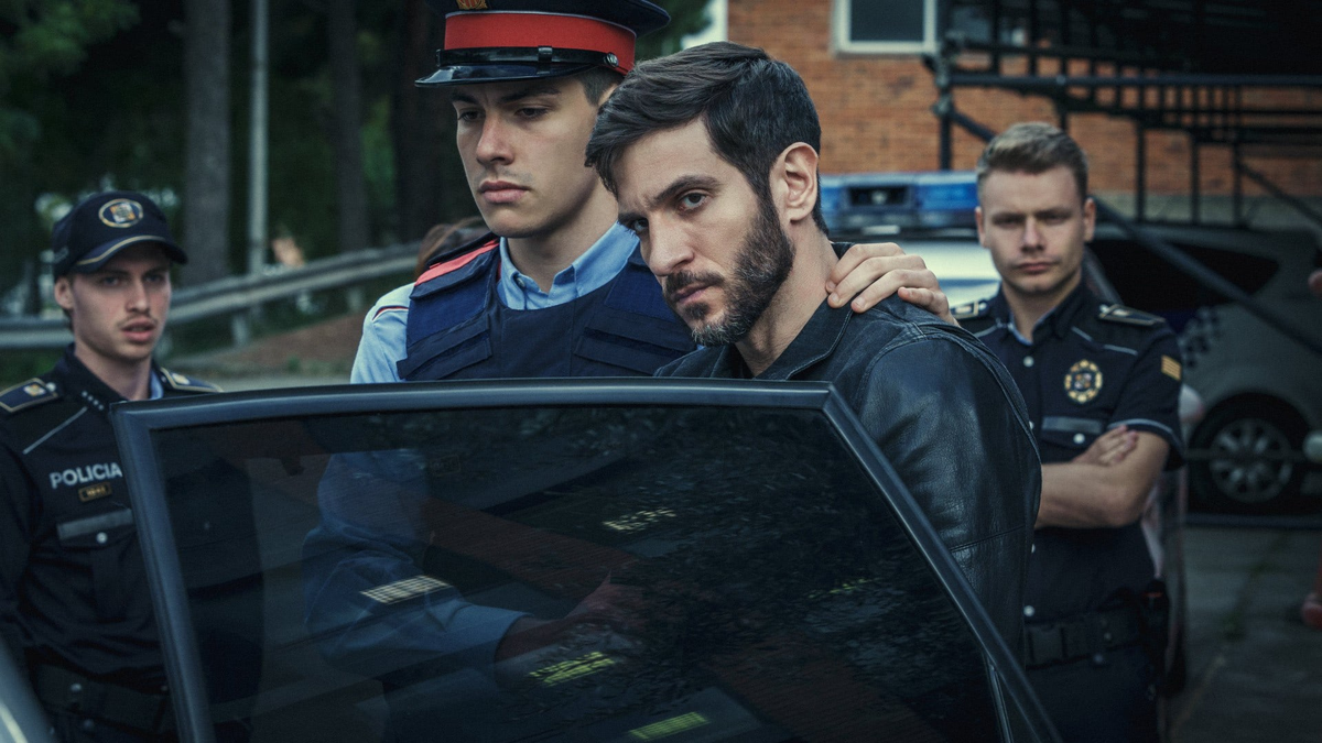 Доступные переводы: RUDUB, Coldfilm, Octopus