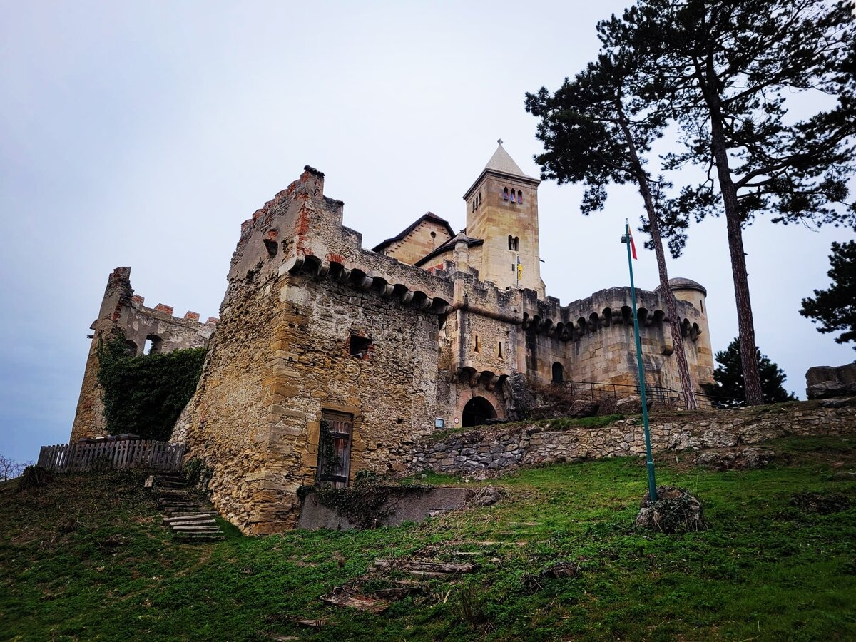 Замок Лихтенштайн, Австрия 