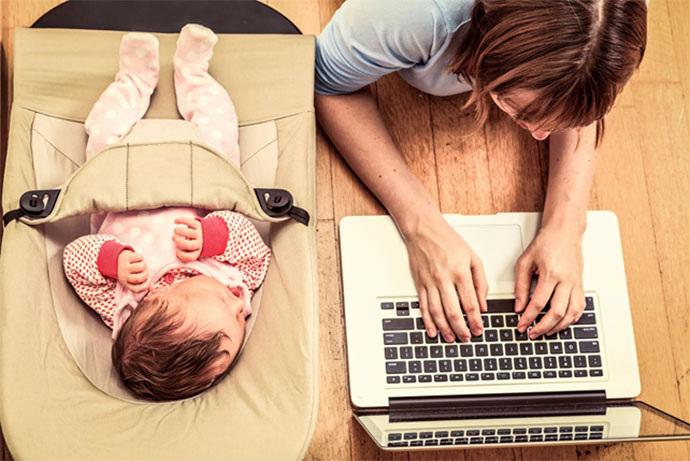 Единственный способ подработки у молодой мамы: сидя дома и не показываясь на глаза чиновникам.