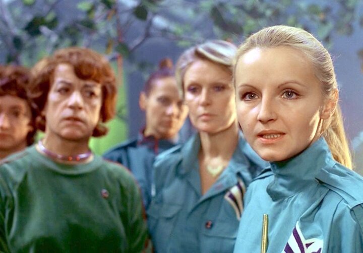 Божена (крайняя справа), фото из открытых источников