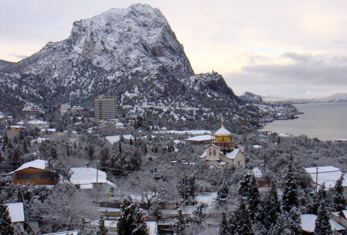 горы в крыму зимой