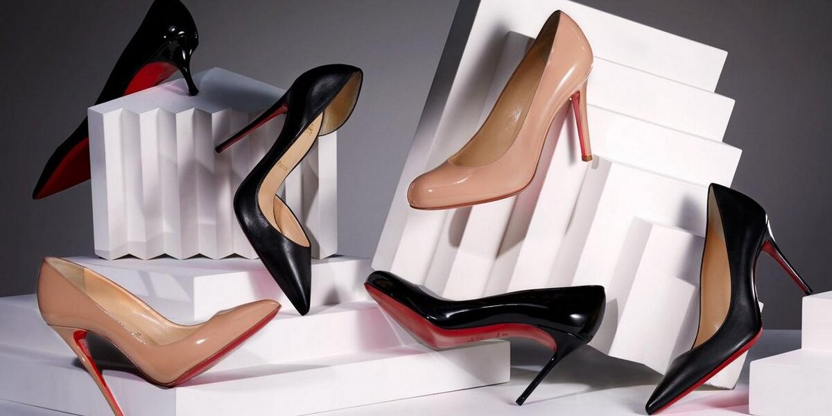 Бежевые туфли Christian Louboutin | Интернет-магазин Vanity Mall