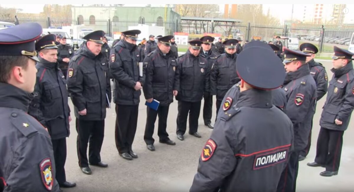 Полиция вельск. ОМВД по району Арбат. Сотрудник полиции ЗАО. Сотрудник МВД. Патрульно-постовая служба полиции.