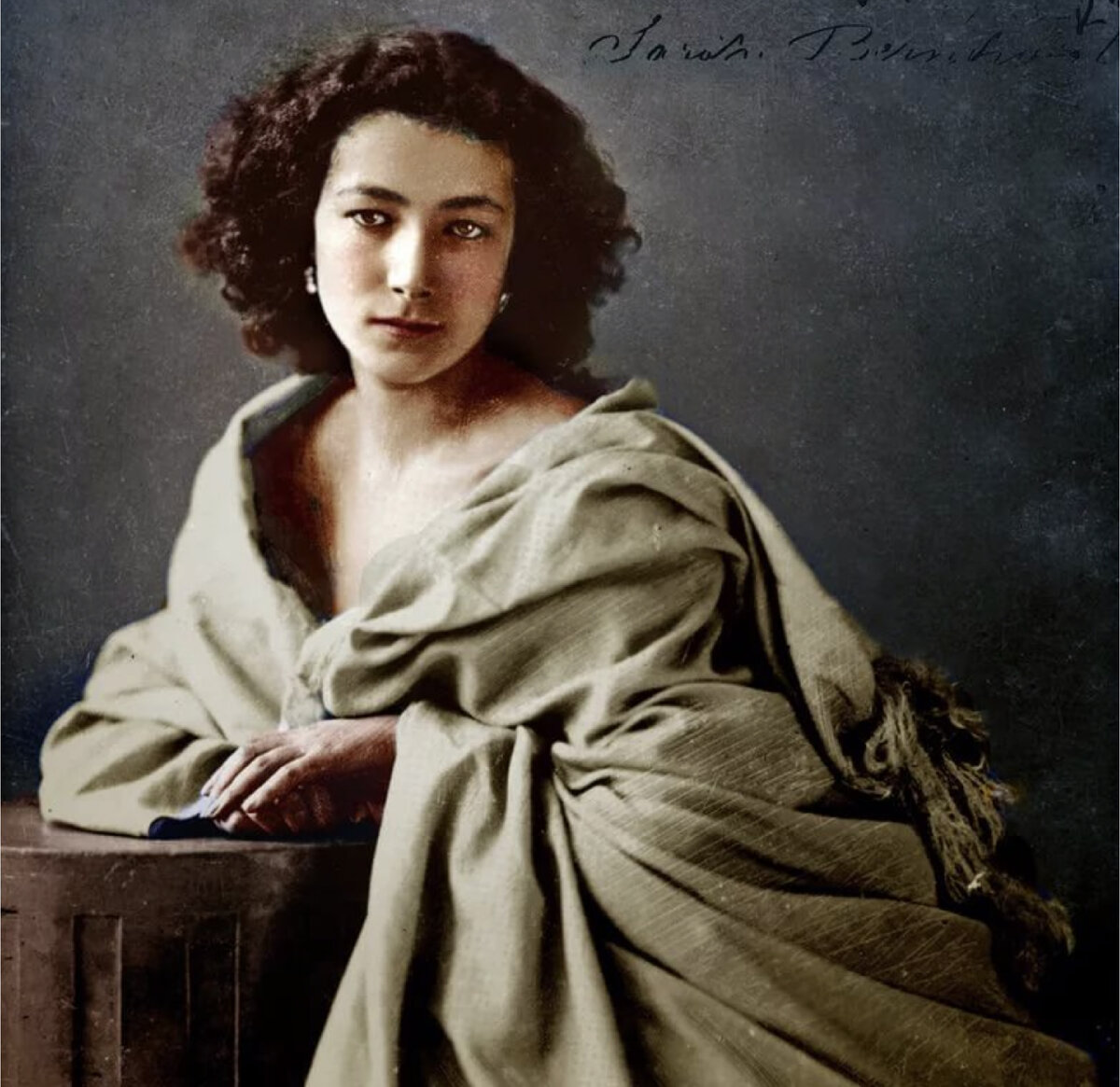 Пленительно красивая Сара Бернар... Статьи или видео публикуются каждый день после 18:00 по мск.