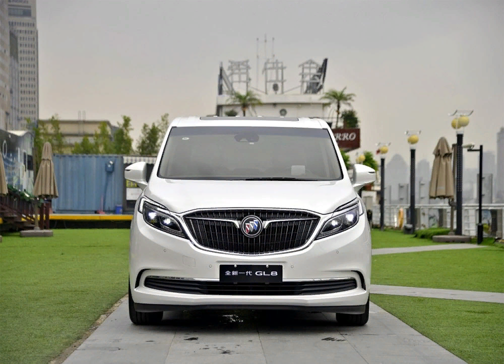 Buick GL8. Фотография взята с сервиса Яндекс Картинки 