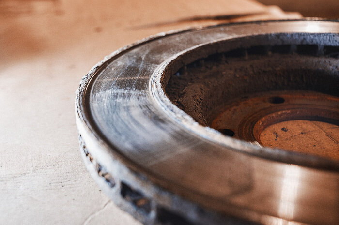 Проверка тормозов автомобиля