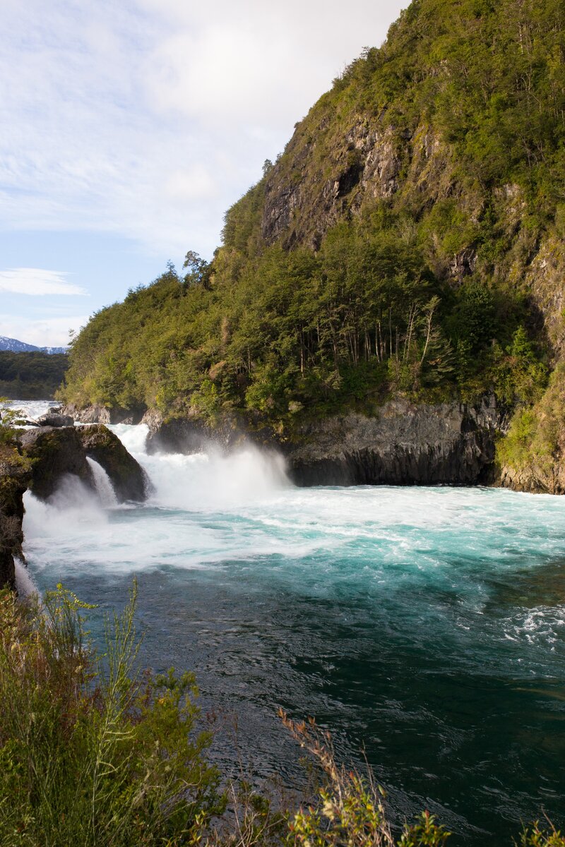 Водопады Петроуэ, Национальный парк Vicente Perez Rosales