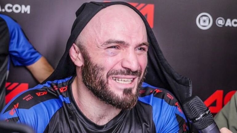 Если бы я сам с собой дрался - я бы тоже забухал(с) Мага