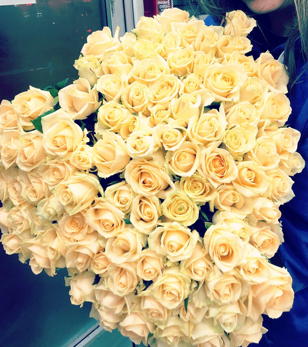 Фото из личного архива. Цветы готовые к продаже.