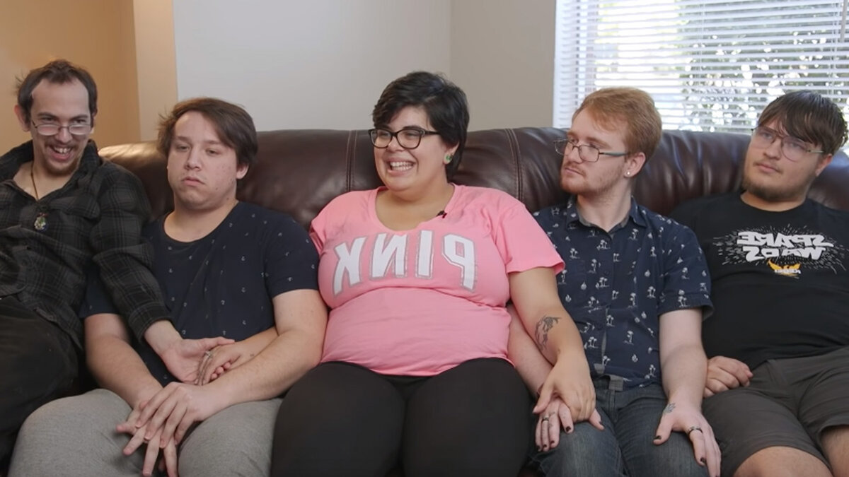 девушка живет с 4 парнями. страстные женщины в постели. девушка живет с 4 парнями. девушка живет с 4 парнями. девушка живет с 4 парнями.