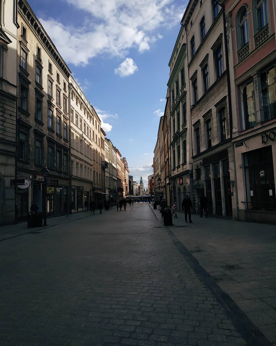 Почти пустой центр Кракова. Фотография из моего инстаграма @blue_jamm
