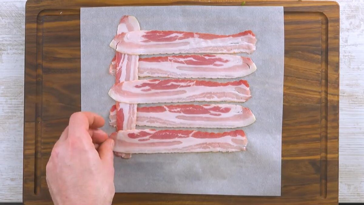 Мясной пирог "Пасхальное яйцо".