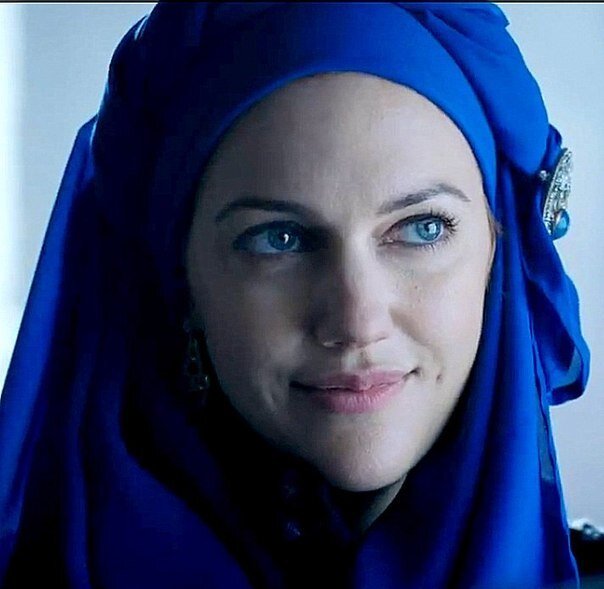 Мерьем Узерли