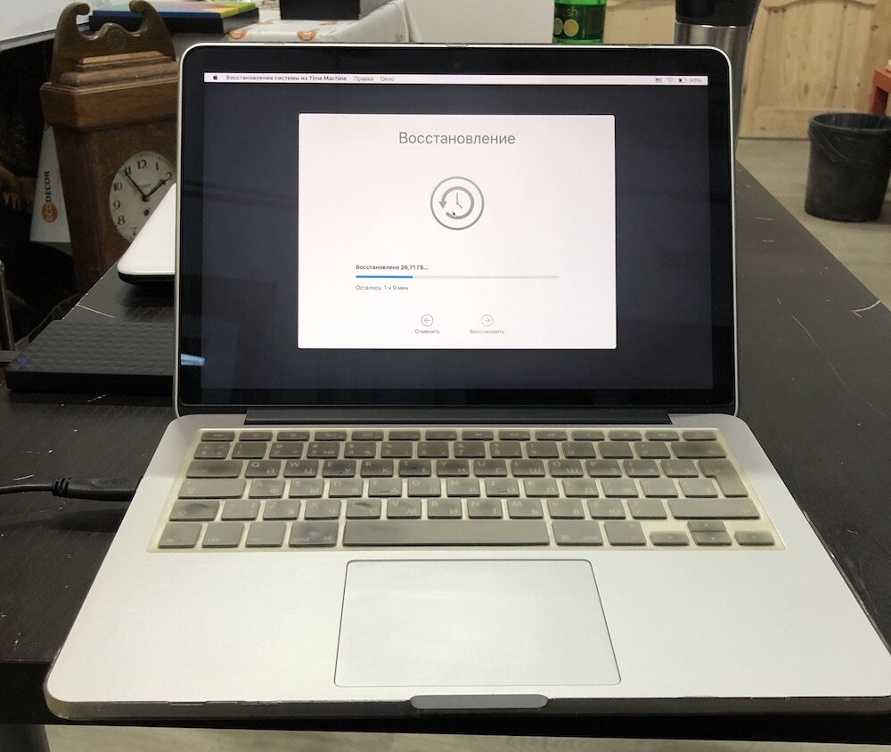 Процесс восстановления системы на Apple MacBook Pro