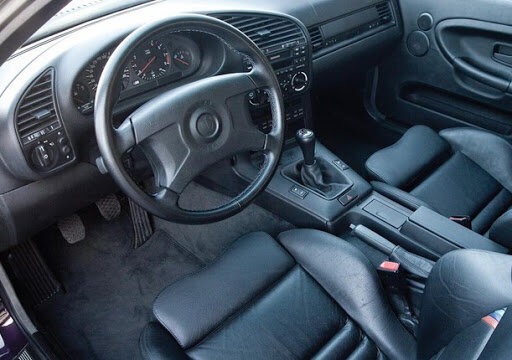 Салон оставался все таким же эргономичным и удобным. 