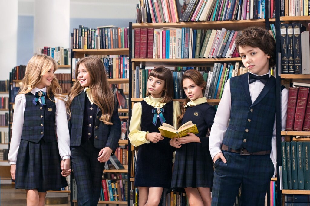 В Твери решили обеспечить детей из многодетных семей школьной формой