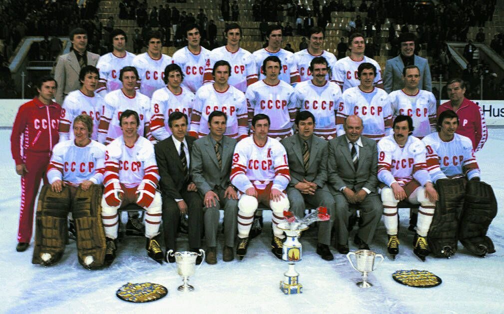 Изображение с Яндекс.Картинки (на фото чемпионский состав нашей команды. 1979 год).