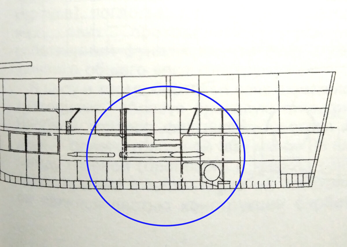 Носовая оконечность линкора типа "Нельсон" с торпедными аппаратами