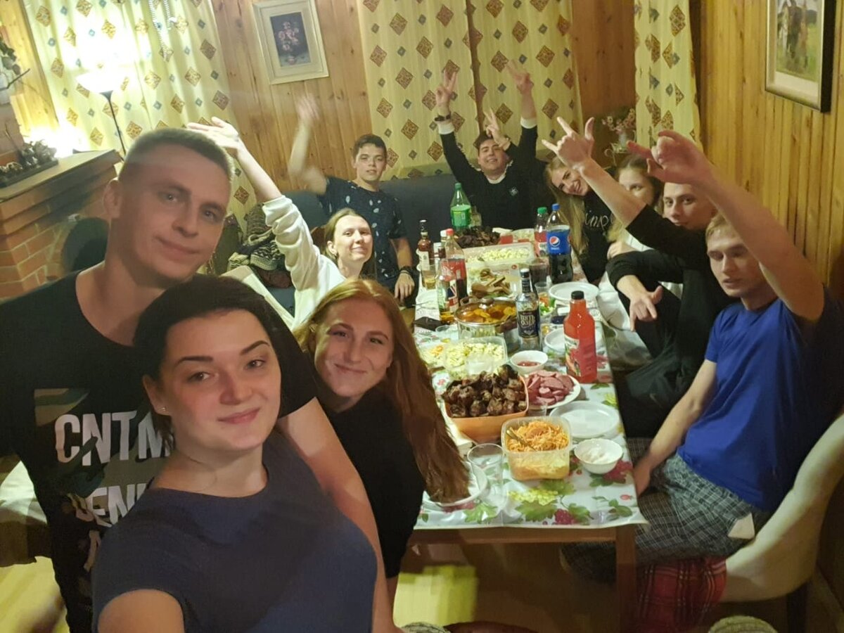 Праздничное застолье