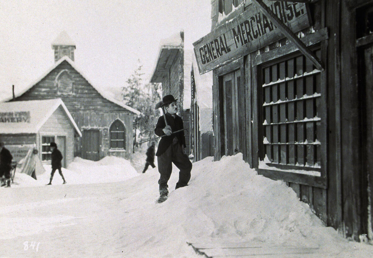 Кадр из фильма "Золотая лихорадка", 1925 г.