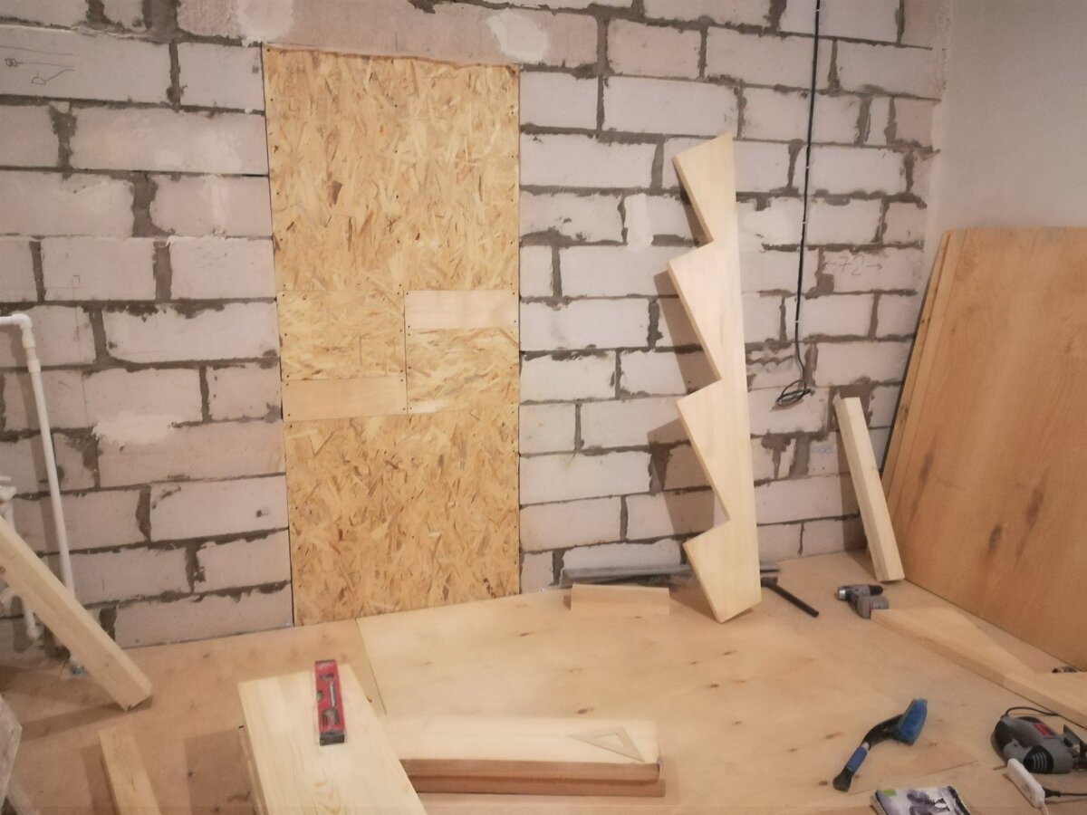 Косоур с запилами под мои забежные ступени