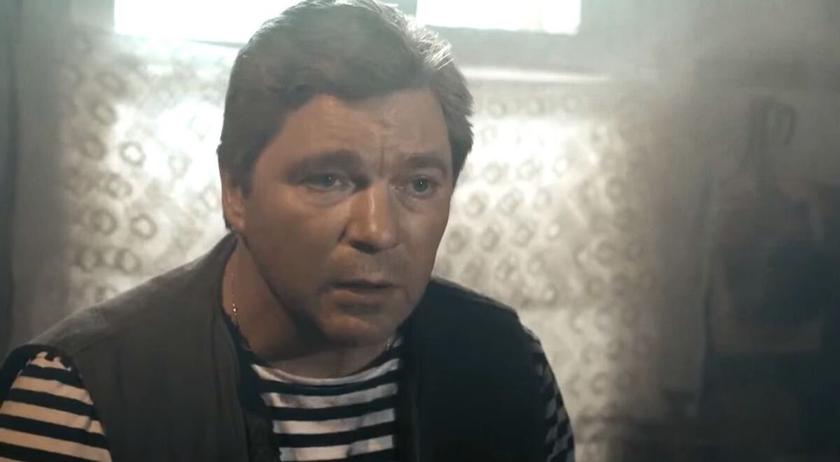 Кадр из кинофильма "Полет Белой стрелы", 2015 г, режиссеры Александр Строев, Алексей Шикин, Михаил Баркан, сценаристы Александр Бурцев, Дмитрий Акимов. Скриншот кадра