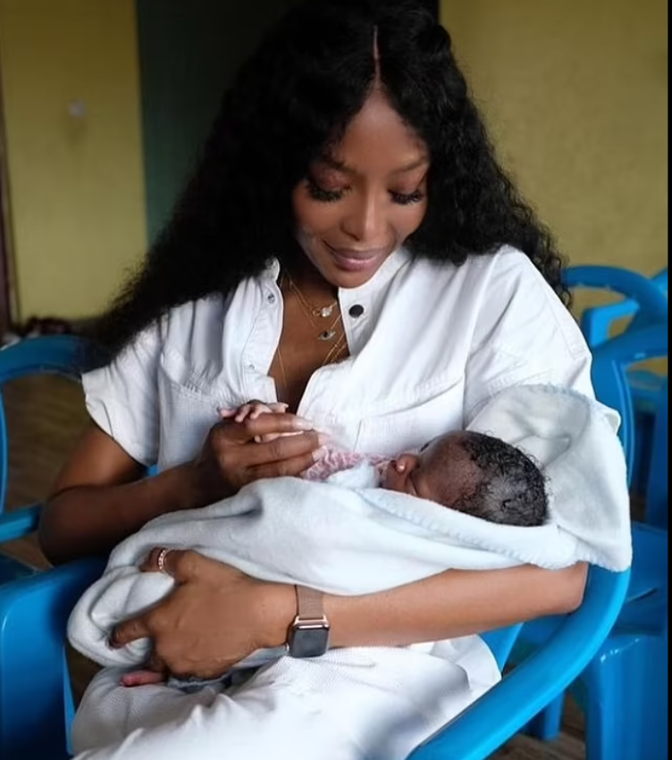 То самое фото с чужим ребёнком