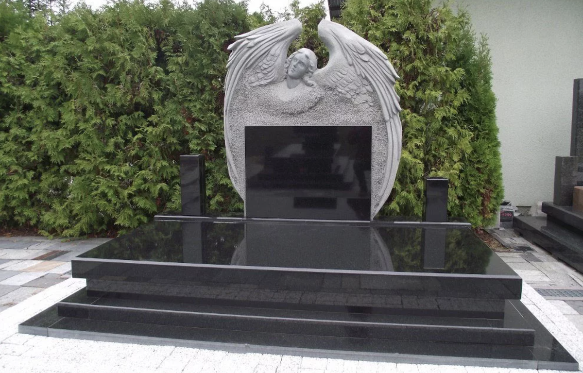Ural'skij centr obrabotki kamnya, production of tombstones, Yekaterinburg, Vikul