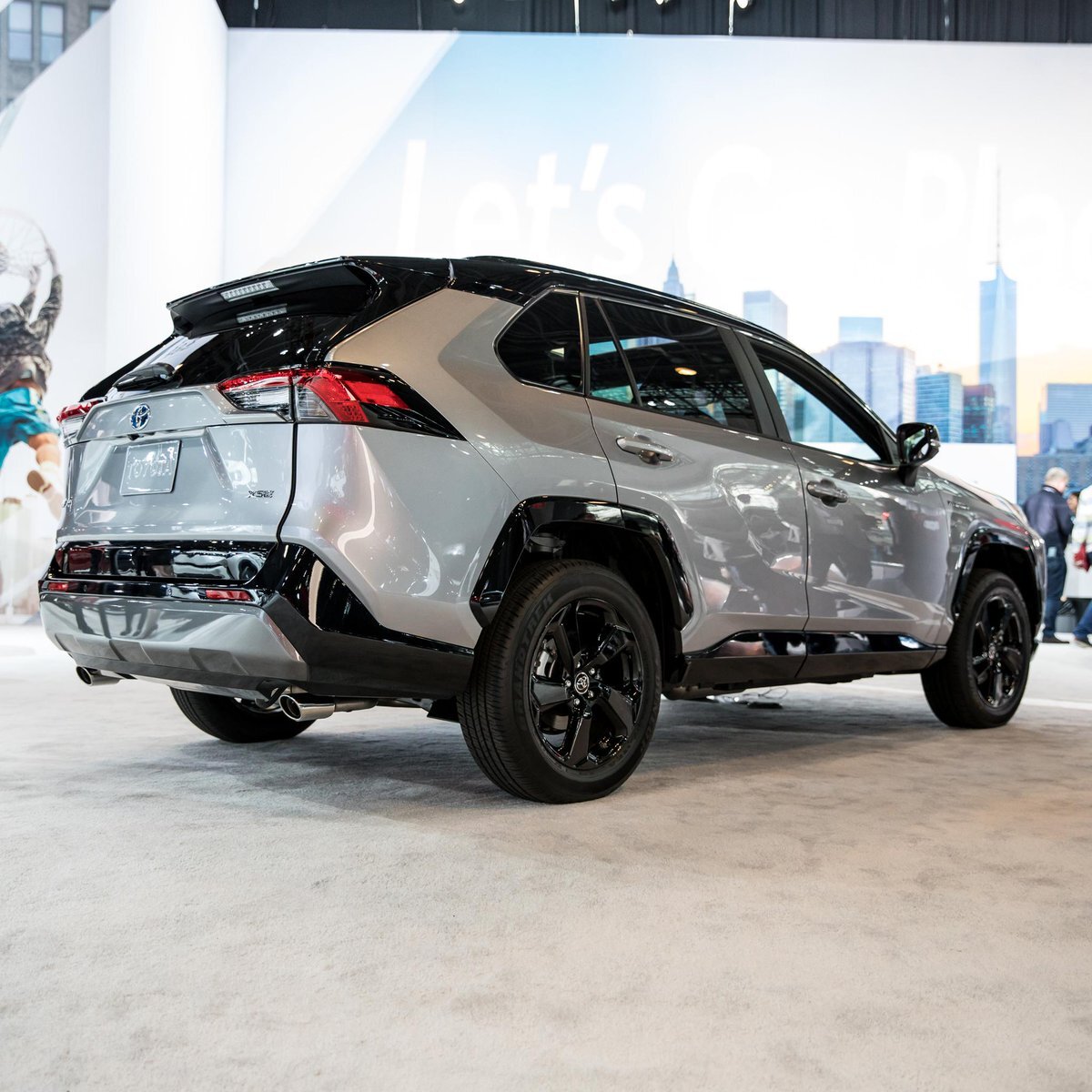 Новый Toyota Rav4