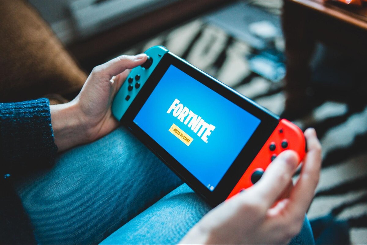 В Fortnite можно играть на ПК, консоли или на портативном устройстве, и графика будет одинаково хороша 