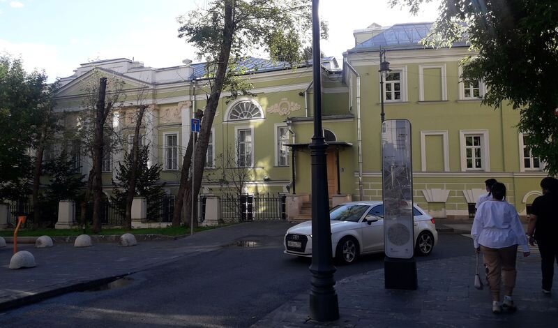 Дом Боткиных, фотография автора