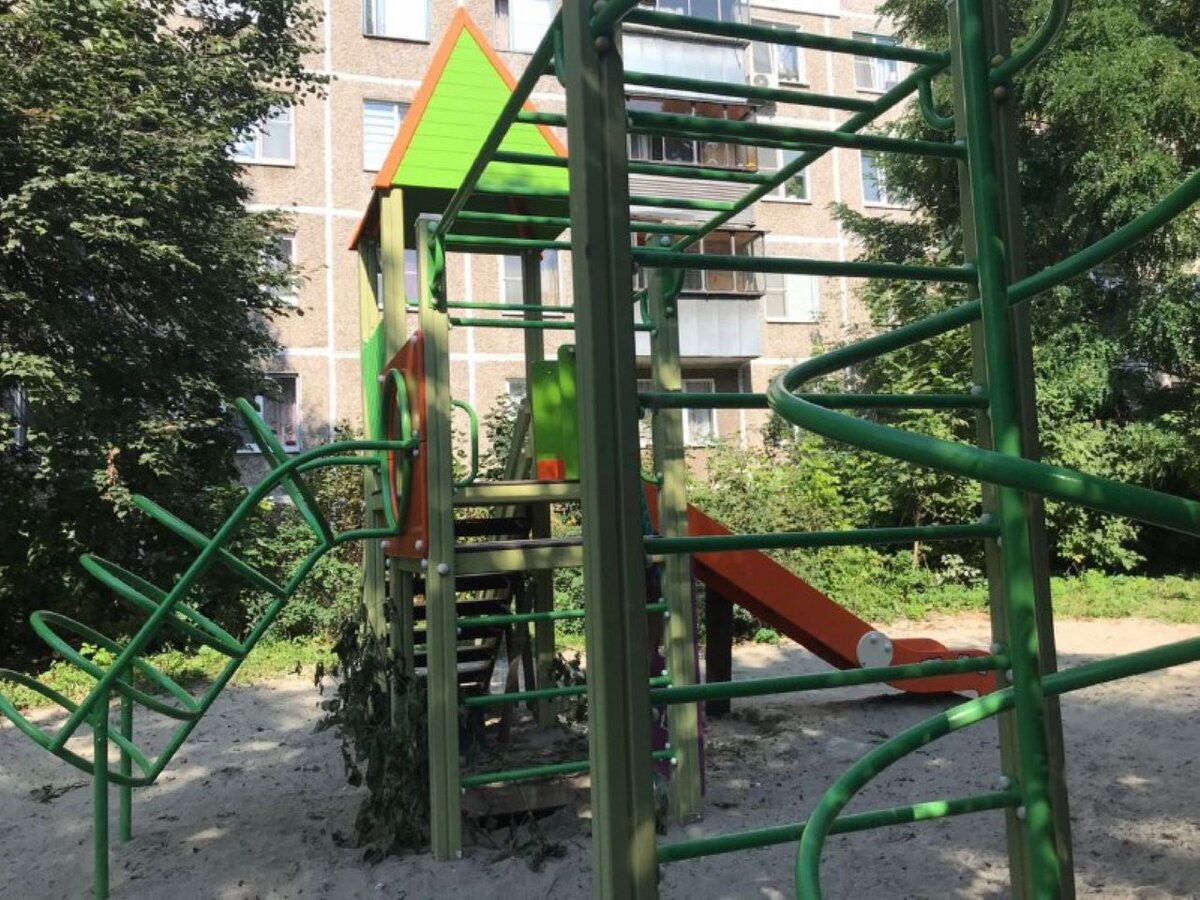    В Курске продолжается благоустройство дворов и общественных территорий