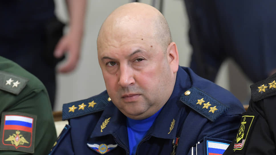 Фото: Дмитрий Азаров / Коммерсантъ📷Сергей Суровикин в 2019 году