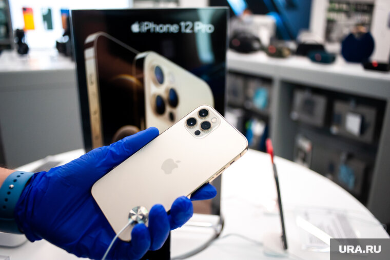    В IPhone 12 во Франции превышен показатель, измеряющий вредное влияние на здоровье человека