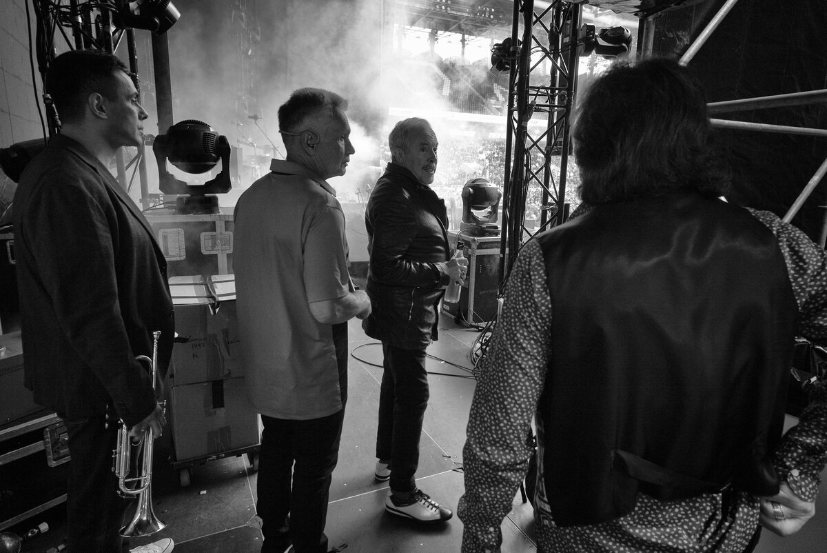 Пора!—с Александр Дитковский, Андрей Макаревич и Александр Кутиков. 