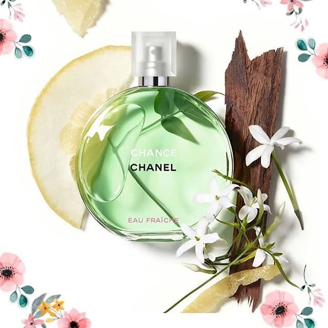 Chanel Chance Fraishe был у меня на протяжении нескольких лет. Вначале я влюбилась в этот аромат и его бесконечный богатый шлейф. Версия Fraiche позиционирует себя как "Chance" для молодежи.