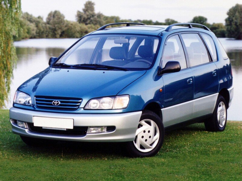 Toyota Picnic. Фотография взята с сервиса Яндекс Картинки 