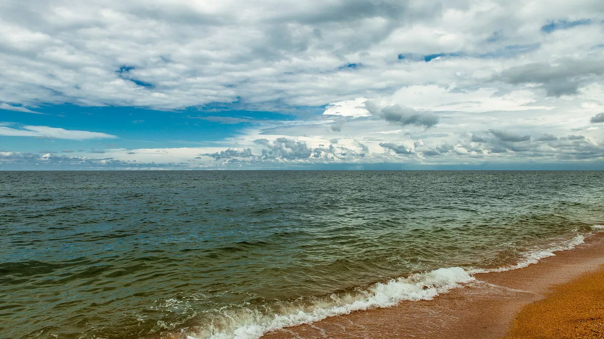 Самое мелкое море. Азовское море. Побережье Азовского моря. Южный берег Азовского моря. Азовское море Азовское море.