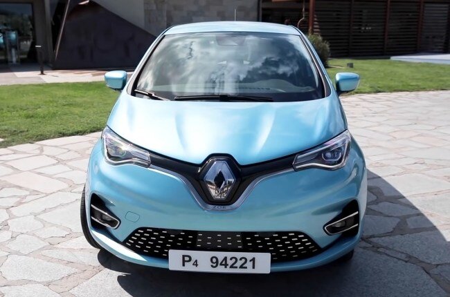 Renault ZOE вид спереди