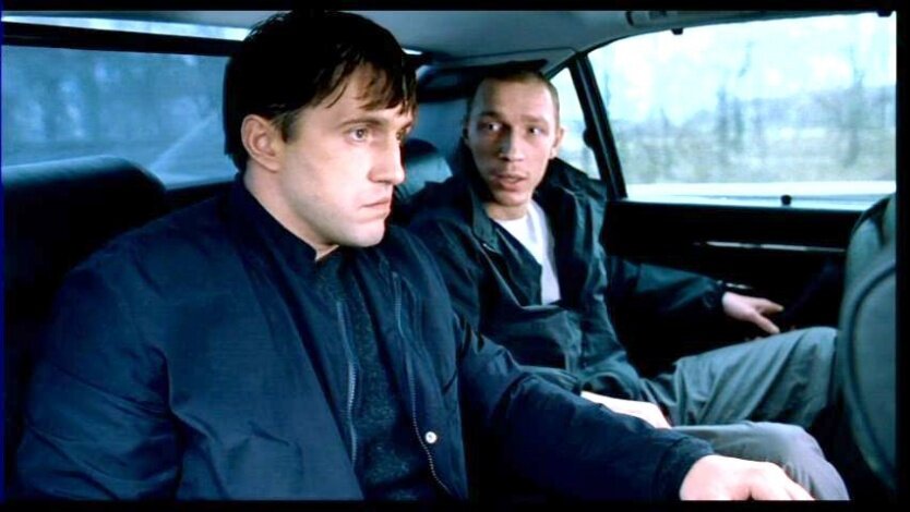 Константин буслов бумер. Бумер фильм 2003. Бумер фильм 2003 кадры. Андрей мерзликин бумер 2003. Бумер фильм 2003 димон.