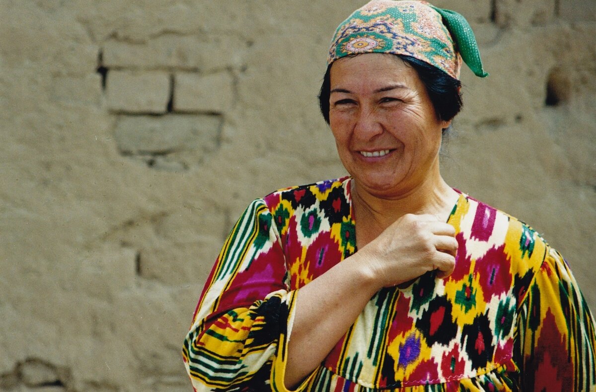 Таджикские узбеки. Узбекские женщины. Таджикские женщины. Женщины Таджикистана фото. Женщины средней Азии.