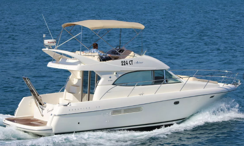 Яхта как у Дмитрия Ливанова