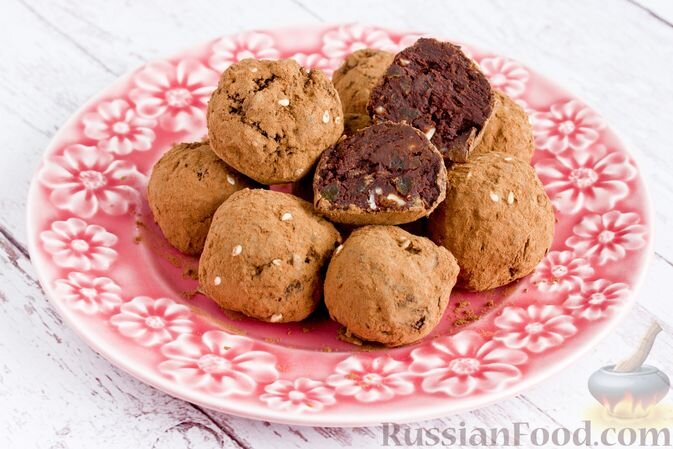 шоколад черный, молоко, мёд, курага, орех грецкий, какао-порошок, семя кунжута