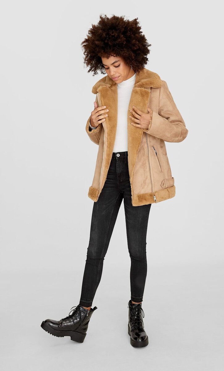 Фото Stradivarius