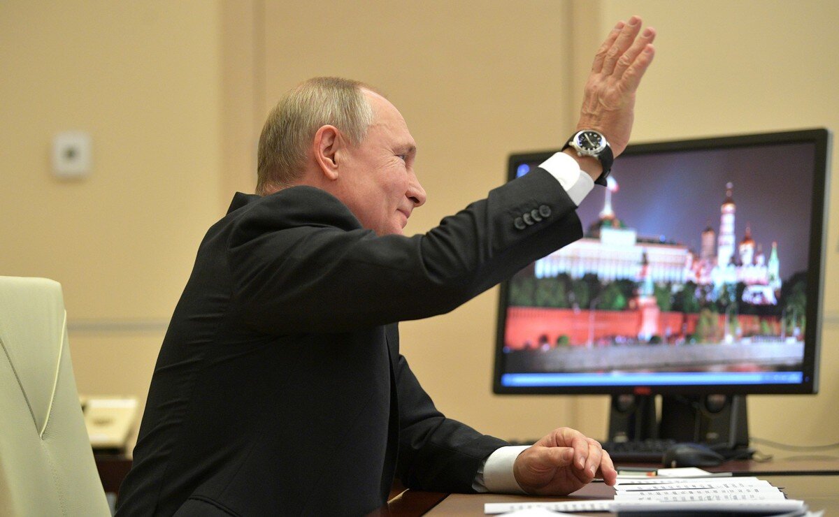 Владимир Владимирович Путин 