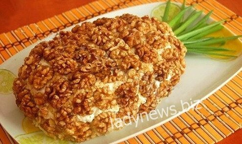 Салат "Ананас" — вкусный и очень быстрый рецепт