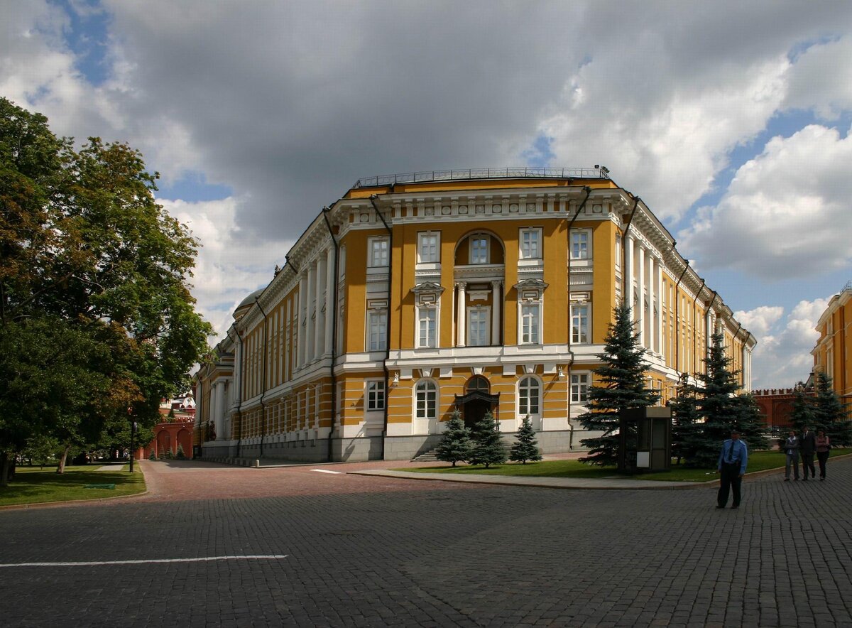 здание сената в москве