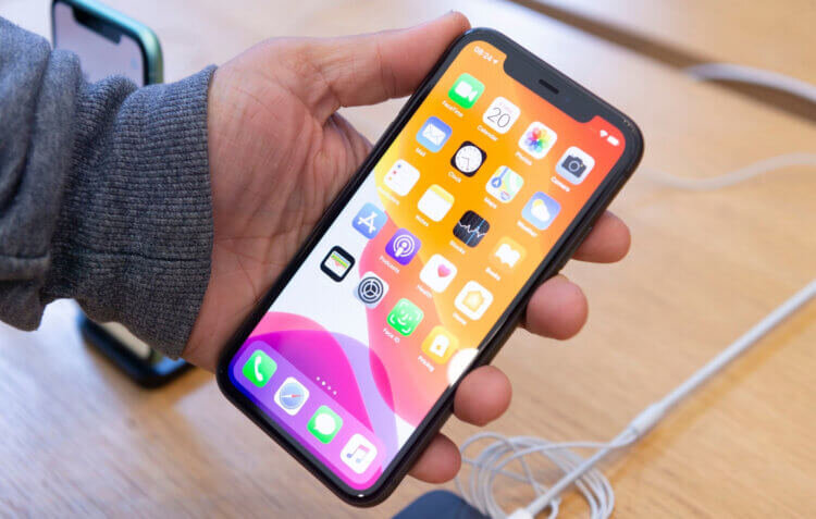 Топовый iPhone 12 не приедет в Россию. Да он тут и не нужен